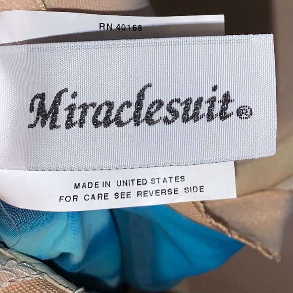 Miraclesuit Women's Draped Tankini Top Size 8 NEW Blue Slimming Vacation USA - Picture 6 of 8